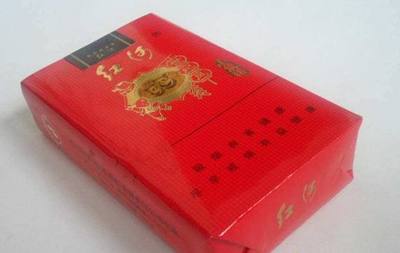 這煙改版后口感在同檔次的云系產(chǎn)品中完全不落下風(fēng),尤其是其調(diào)香